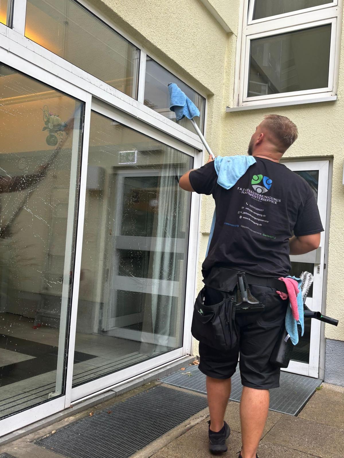 Fensterreinigung im Einsatz