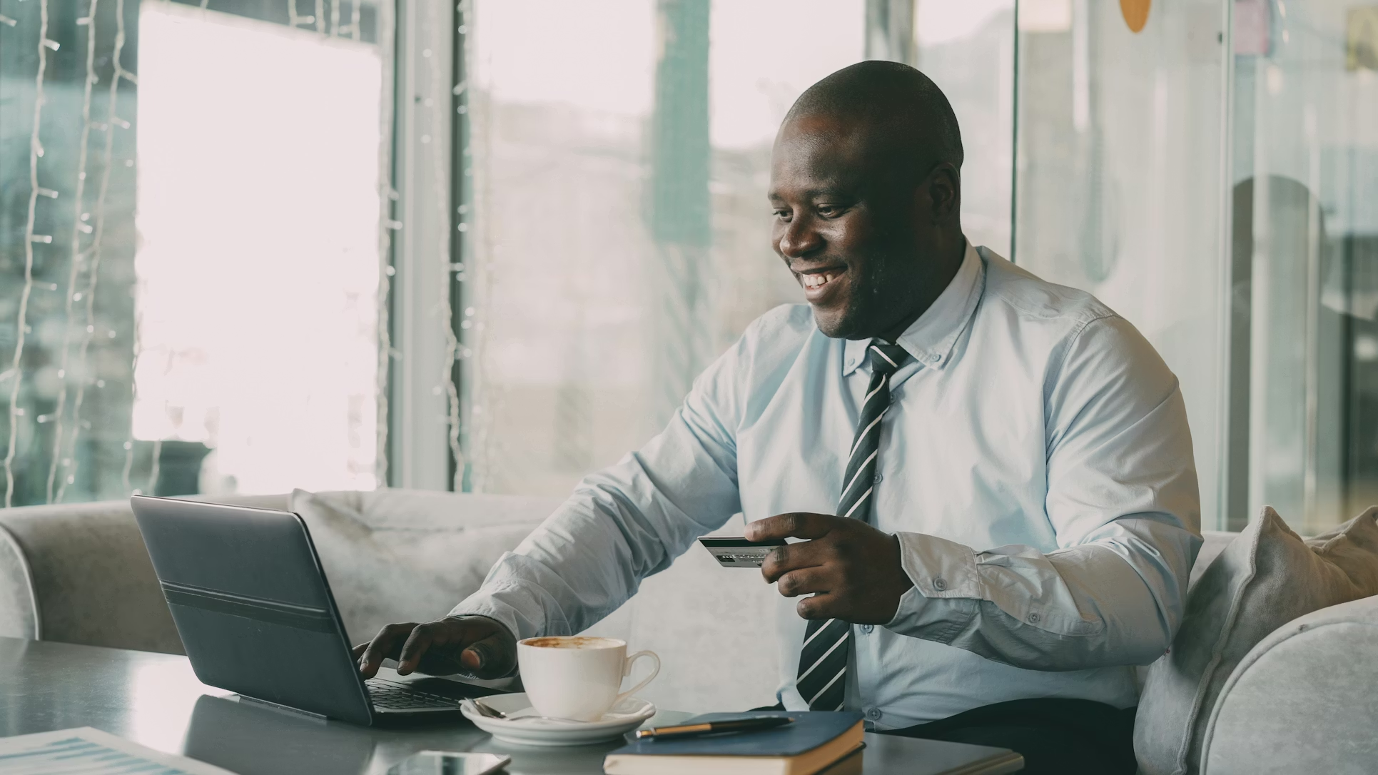 AR/AP Management: Cash Flow Tips for Service Businesses