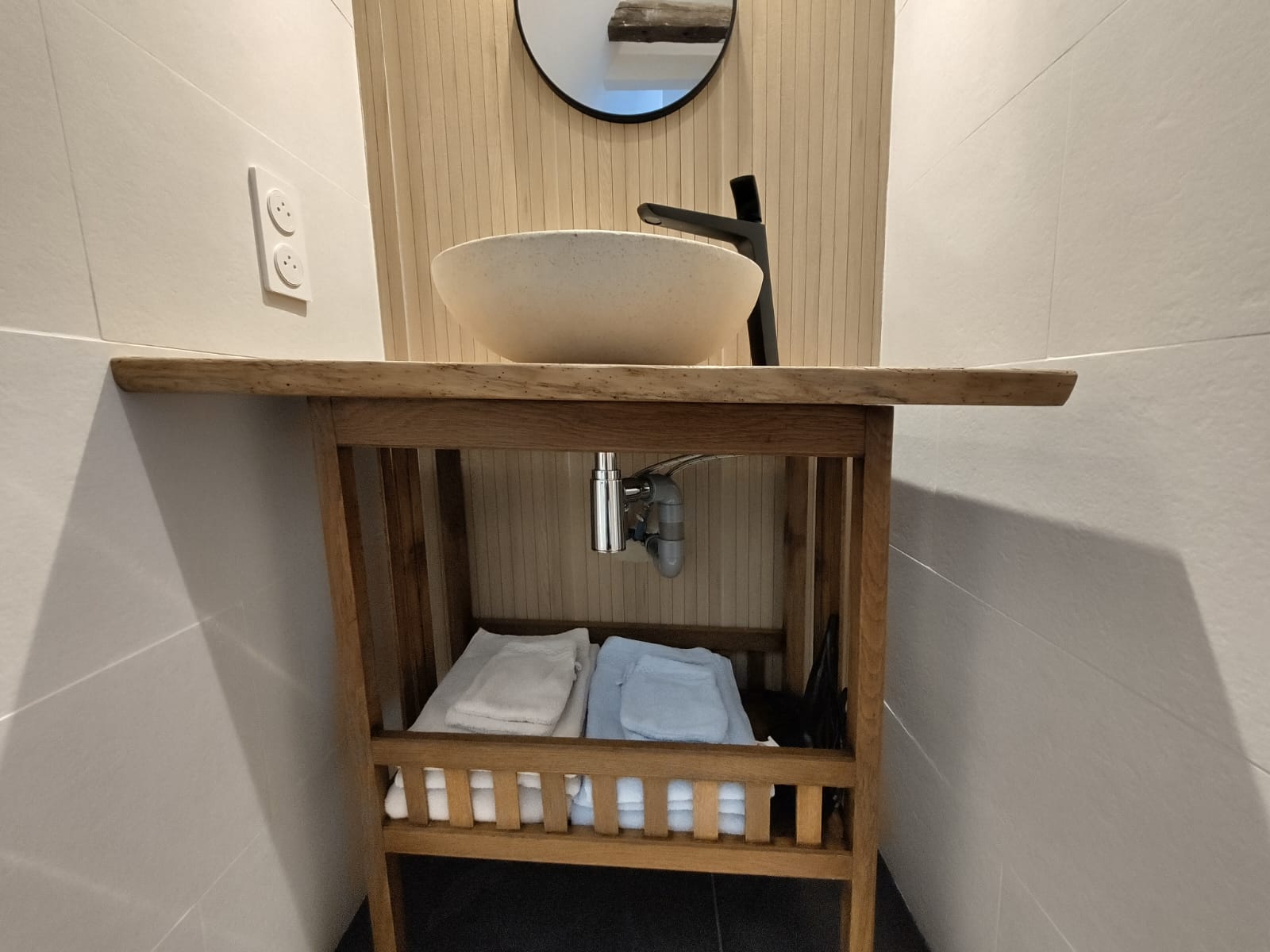 Meuble vasque en chêne sur mesure