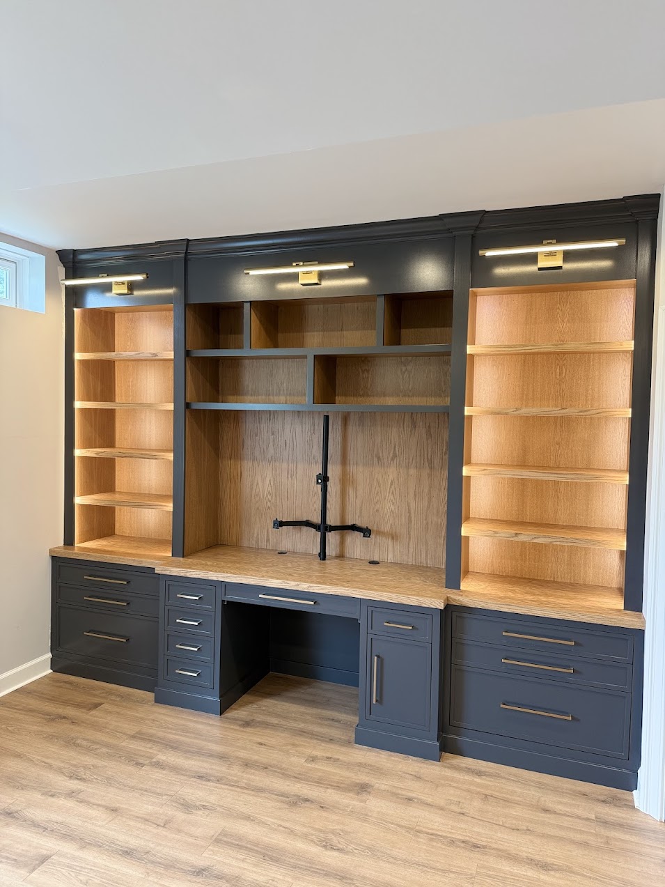 Entertaining Spaces & Home Bars