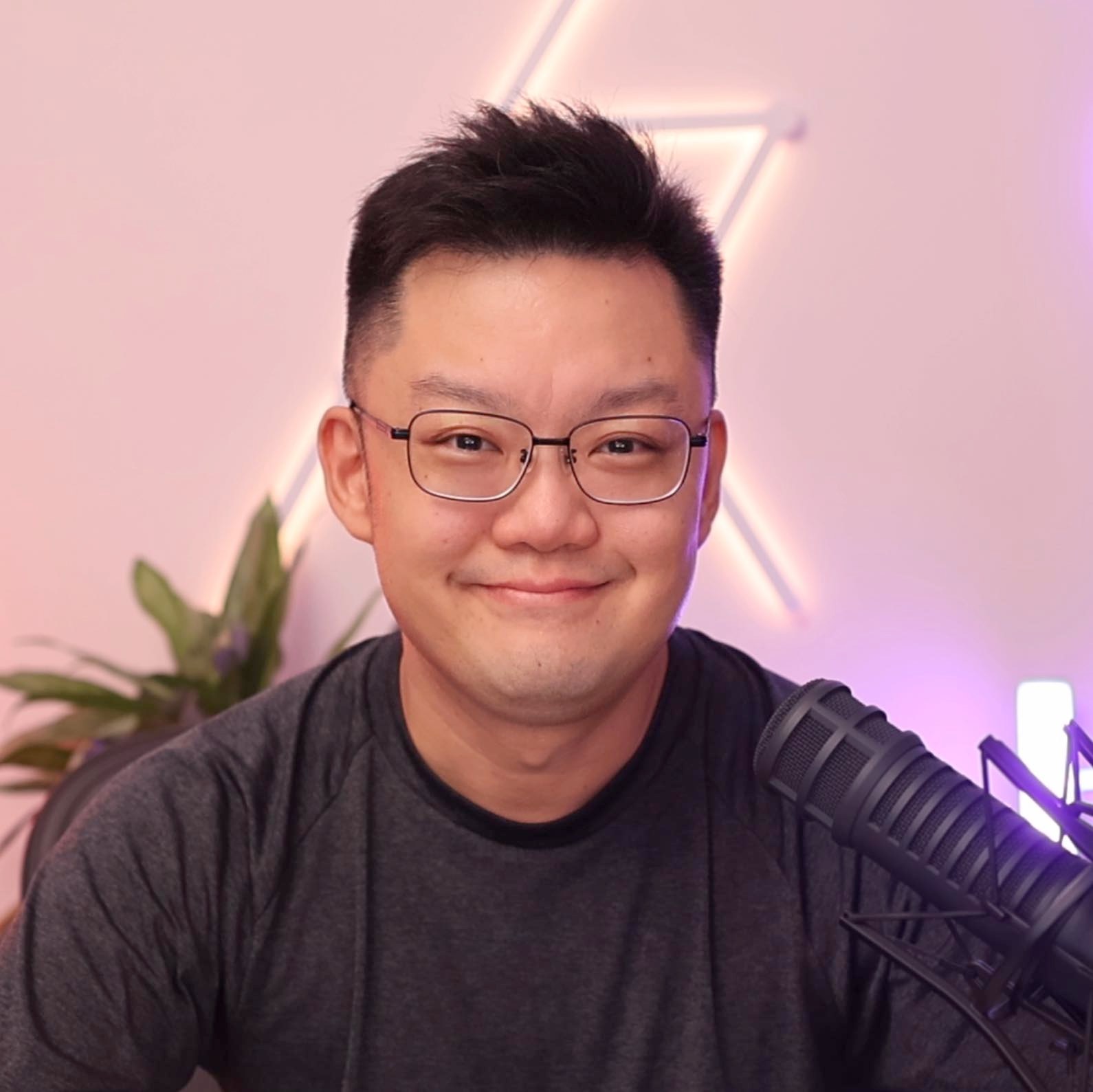 Willy - Founder of Amazon Success Blueprint, experienced Amazon seller who built a $9.9M business