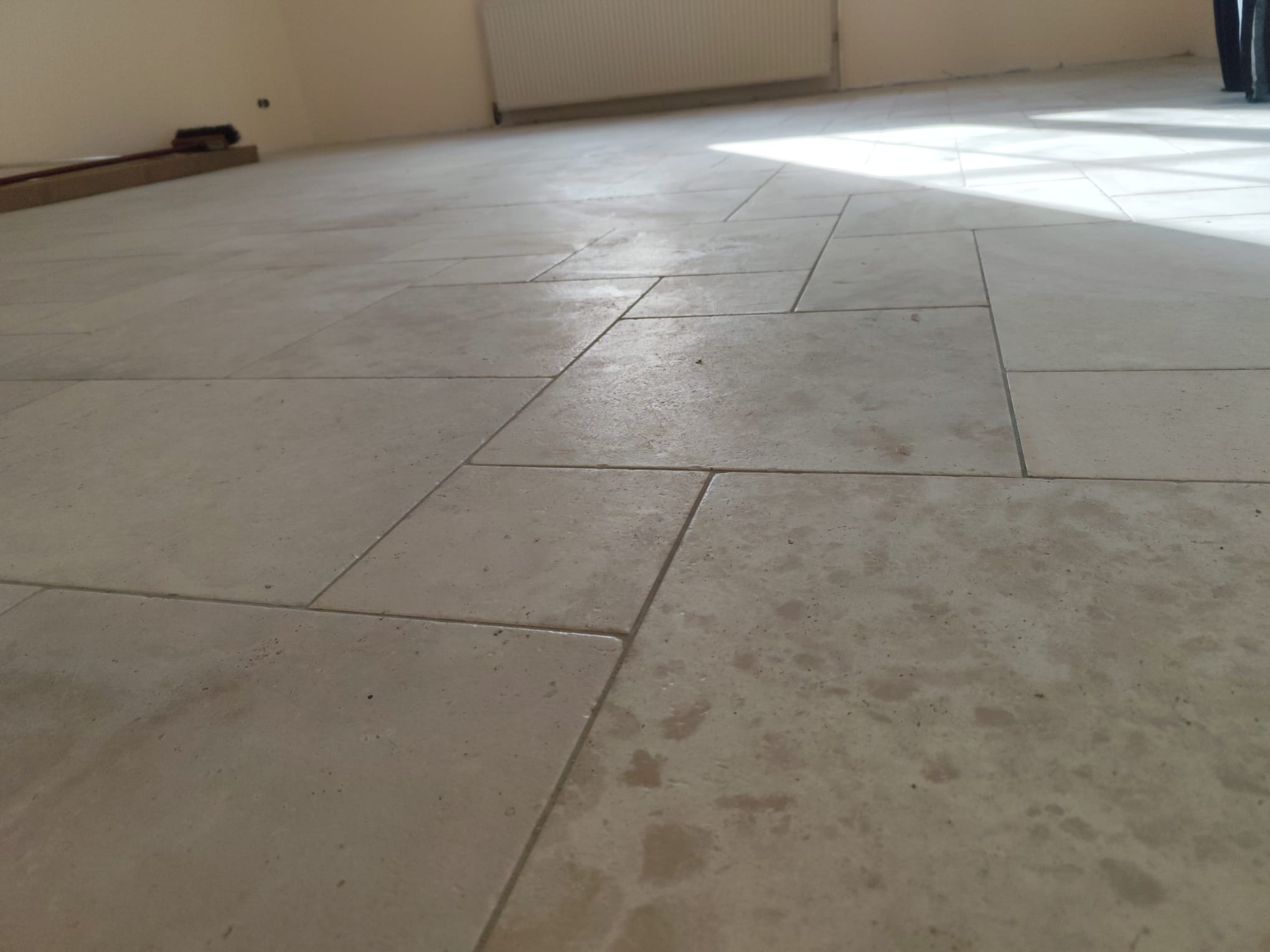 Referenz für Fliesenarbeiten - Badezimmer mit Wandfliesen